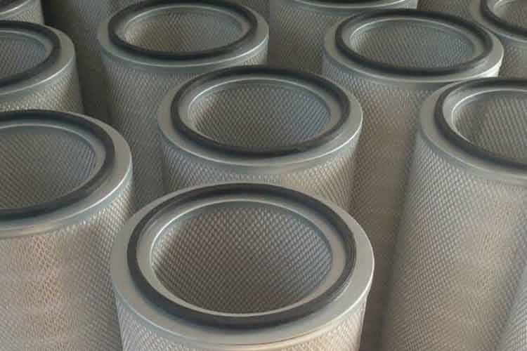 克服和避免了开云（中国）因使用时间长，粘接不牢固而出现的掉盖的可能性，使滤筒的使用寿命获得了保障