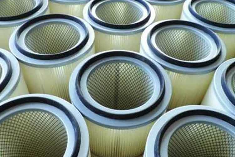 首先要看椭圆形开云（中国）是不是有污垢，有的话能够悄悄击打开云（中国）外部，也能够用压缩空气由里向外吹，铲除椭圆形开云（中国）上的积尘